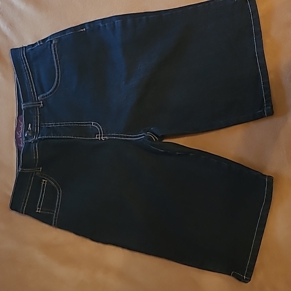NWOT Gloria Vanderbilt Bermuda denim shorts Sz 8
